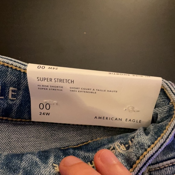 Women’s American Eagle Jean Short - Picture 4 of 6